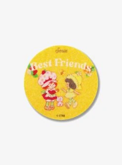 Strawberry Shortcake Berry Besties X Sonix MagLink Charger -Funko Toys Shop 33668519 av2 1