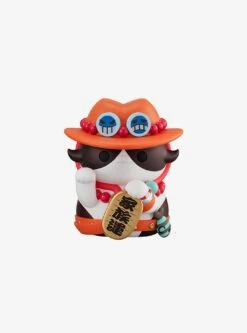 Megahouse One Piece Mega Cat Project Nyan Piece Nyaan! Beckoning Cat (Lucky Cat Pirates) Blind Box Figure -Funko Toys Shop 33714244 av4 1