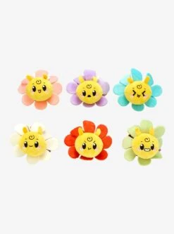 Honeymaru Flower Bee Blind Box Plush Keychain - BoxLunch Exclusive -Funko Toys Shop 34061648 av1 1