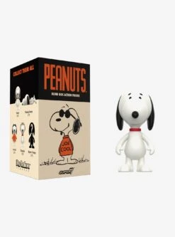 Super7 Peanuts ReAction Snoopy Blind Box Figure -Funko Toys Shop 35319912 av2 1